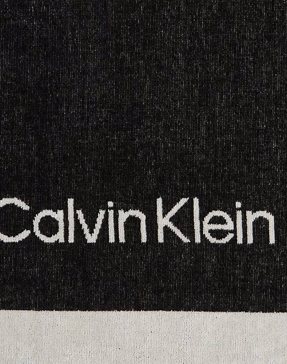 CALVIN KLEIN JEANS TOWEL (Dimensiuni: 170 x 90cm.)