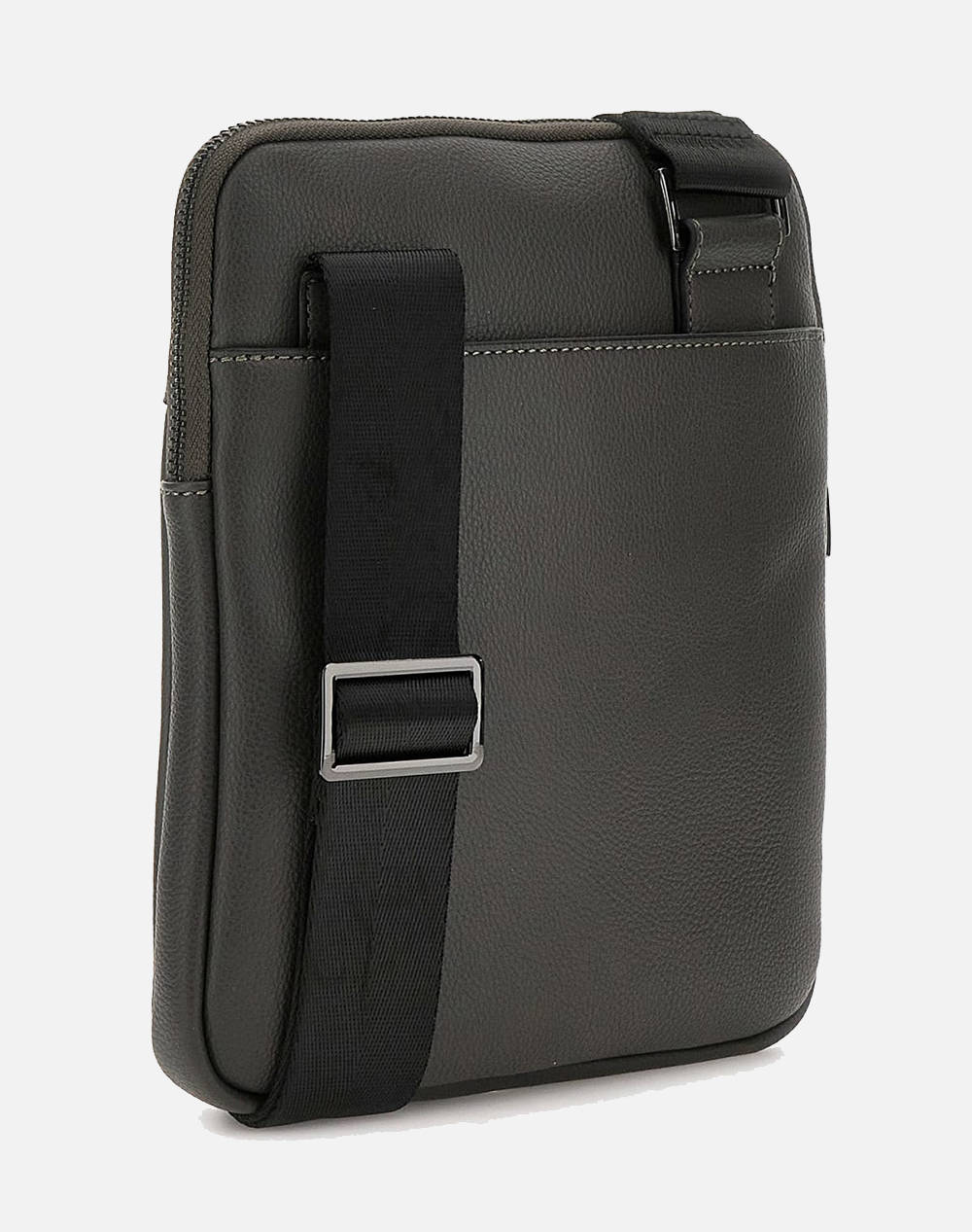 GUESS MILANO CROSSBODY FLAT GEANTA DE BARBATI (Dimensiuni: 19 x 23 x 2cm.)