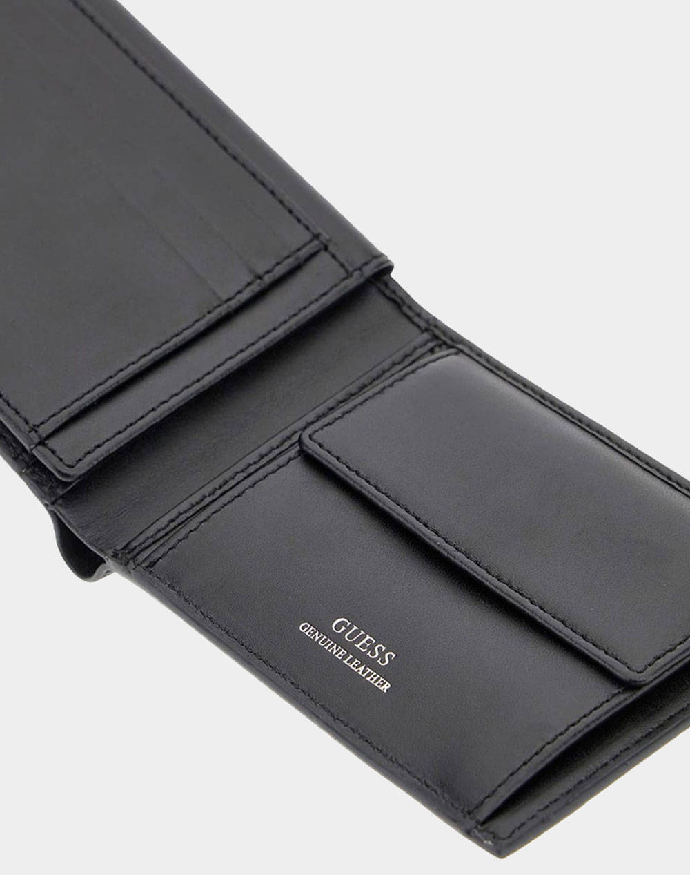 GUESS BRCLN BLFLD W S FLT W COIN PKT PORTOFEL DE BARBATI (Dimensiuni: 12 x 9.5 x 2.5cm.)