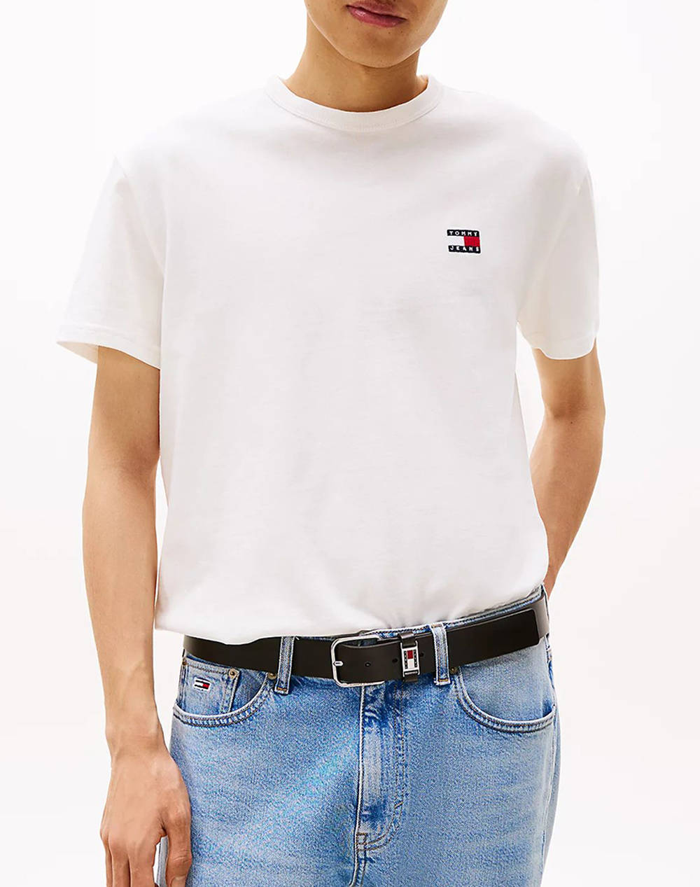 TOMMY JEANS TJM REG BADGE TEE EXT