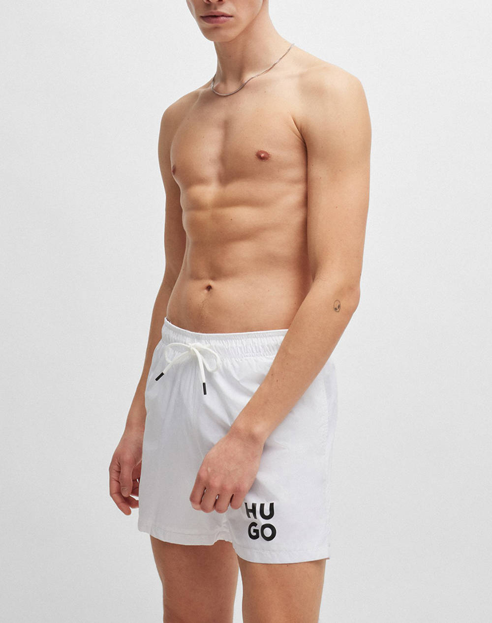 HUGO PAOL 10234766 02