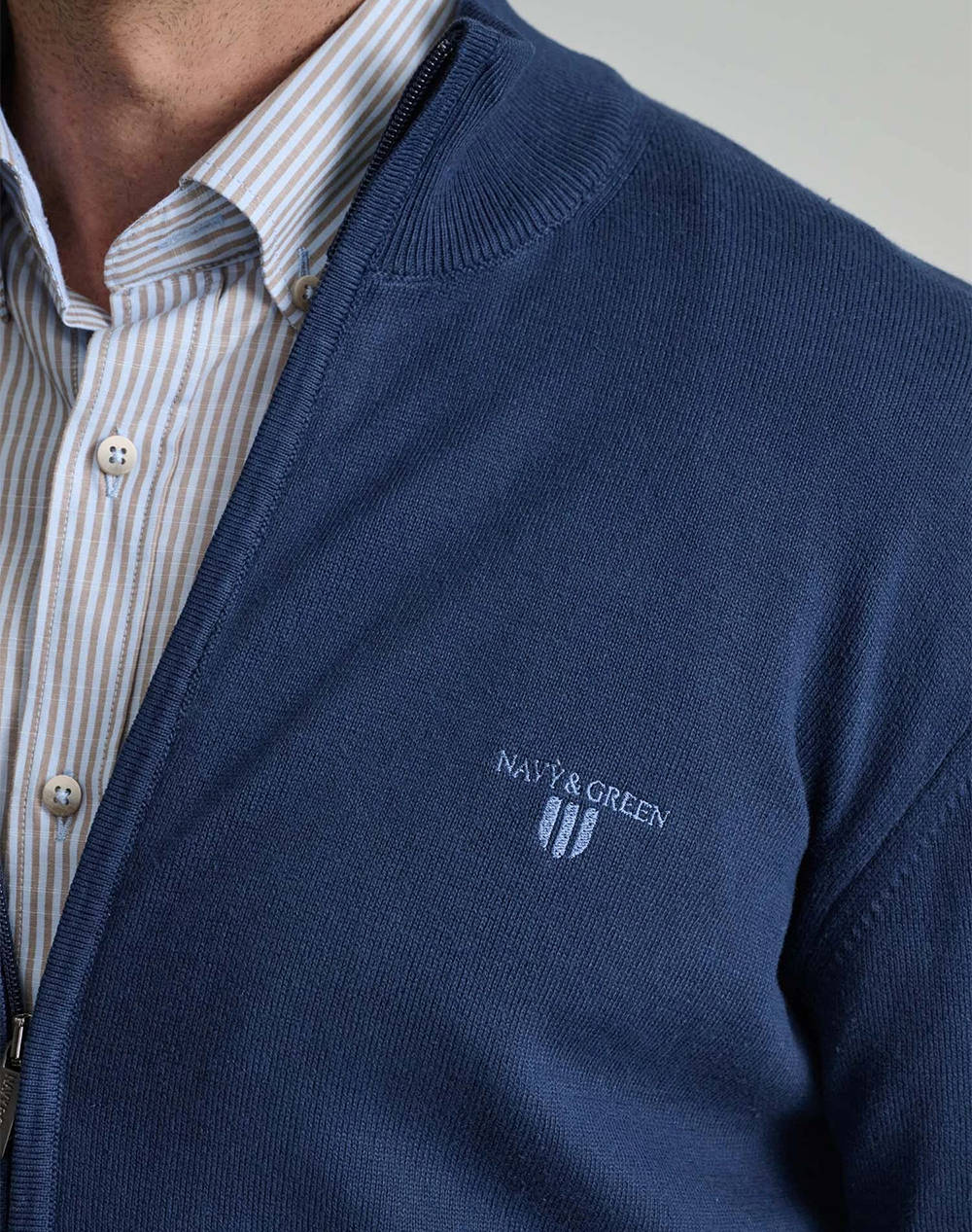 NAVY&GREEN CARDIGAN TRICOTAT FERMOAR