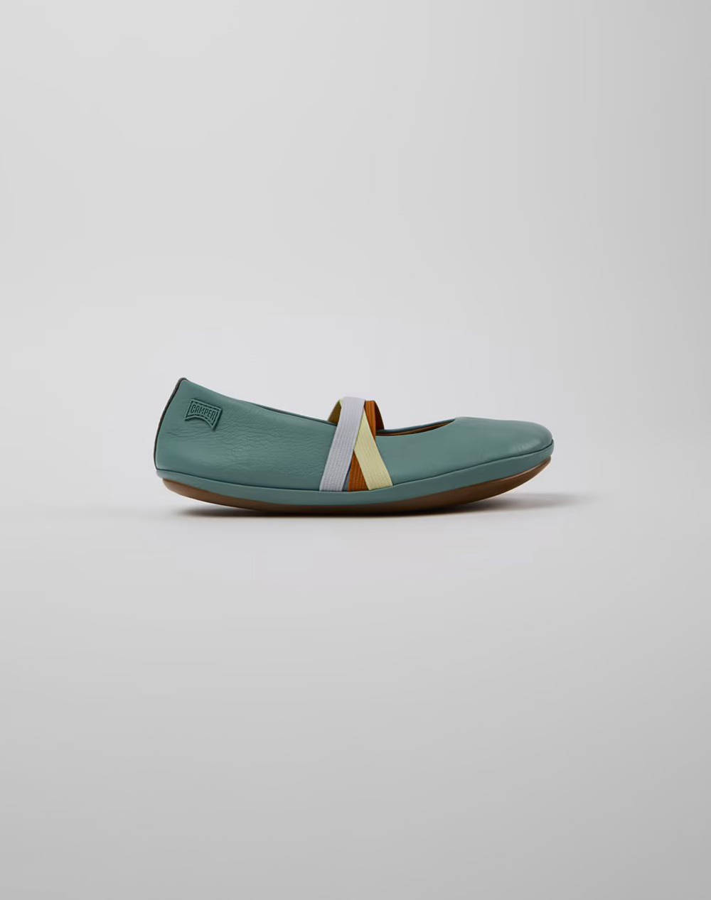 CAMPER Sella Taimu/Kito Abeja