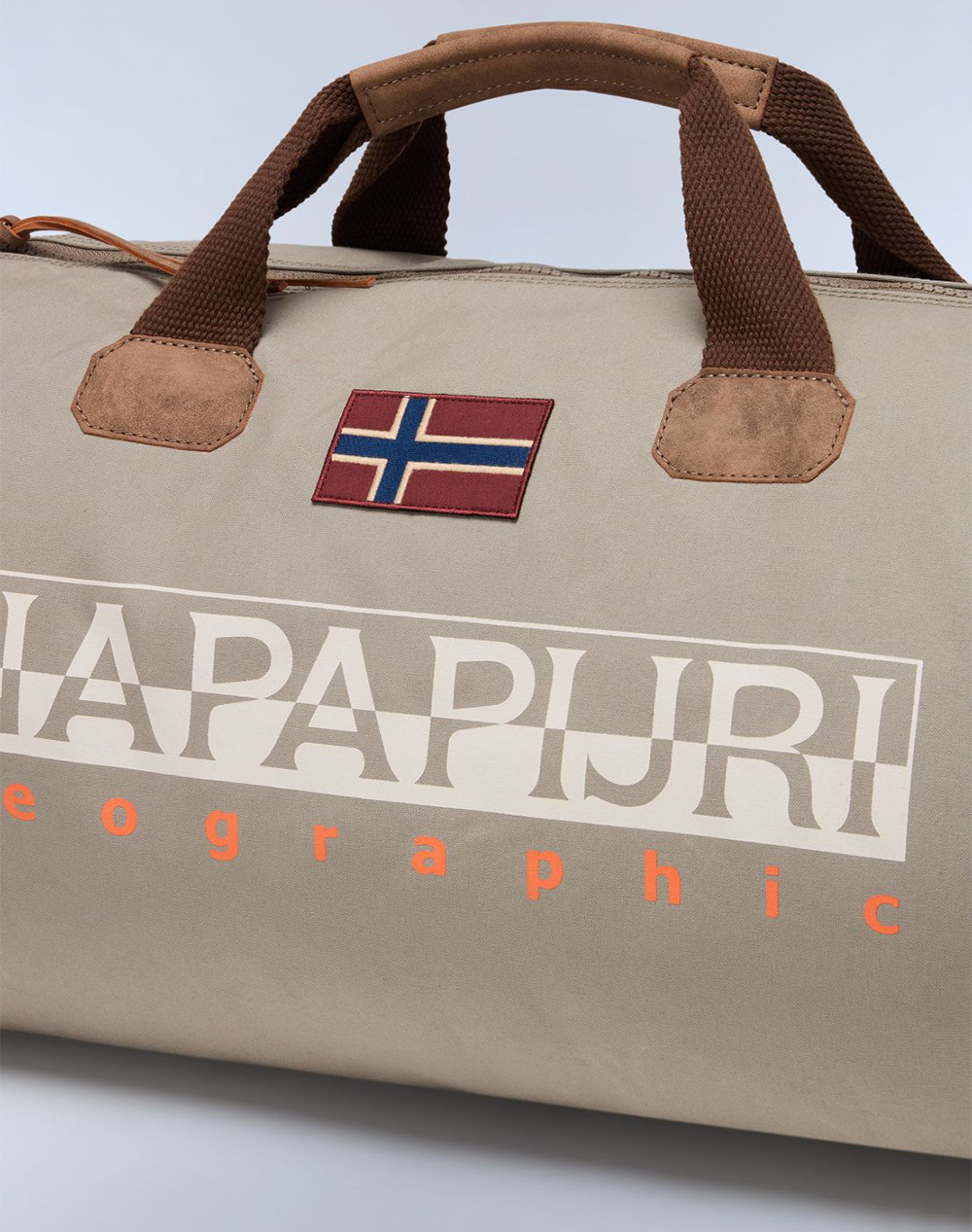 NAPAPIJRI BERING 3 (Dimensiuni: 60 x 32cm.)