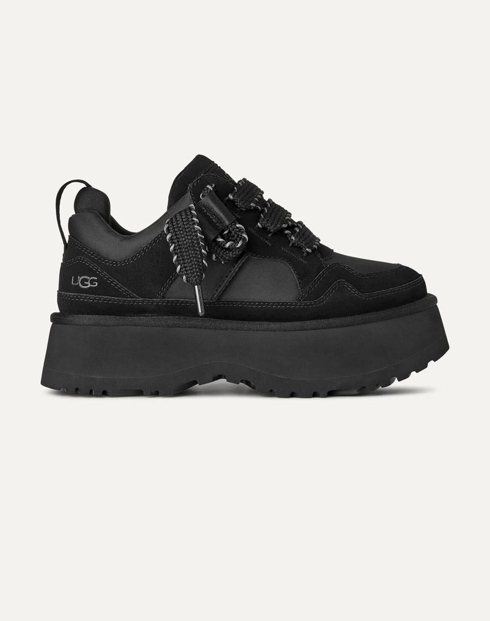UGG Astromel