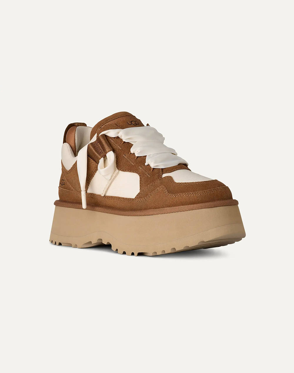 UGG Astromel