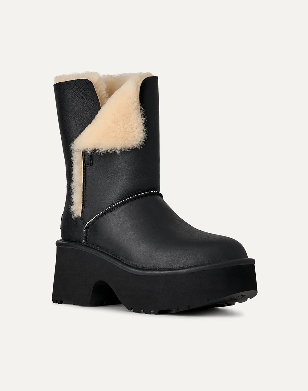 UGG 1172590 New Heights Cuff LTHR CLASSIC TALL BOOT UGG