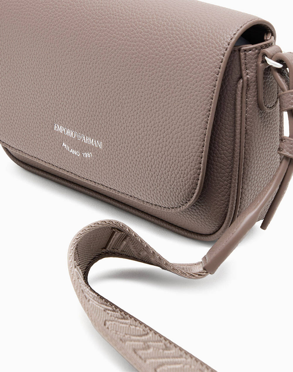 EMPORIO ARMANI MINI BAG (Dimensiuni: 19.5 x 12.5 x 4.5cm.)