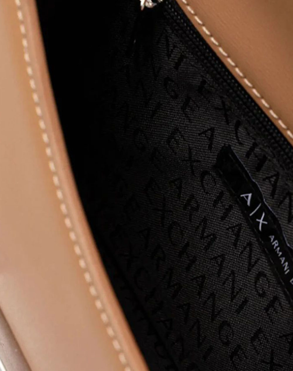 ARMANI EXCHANGE MESSENGER BAG (Dimensiuni: 19 x 5.5 x 13cm.)