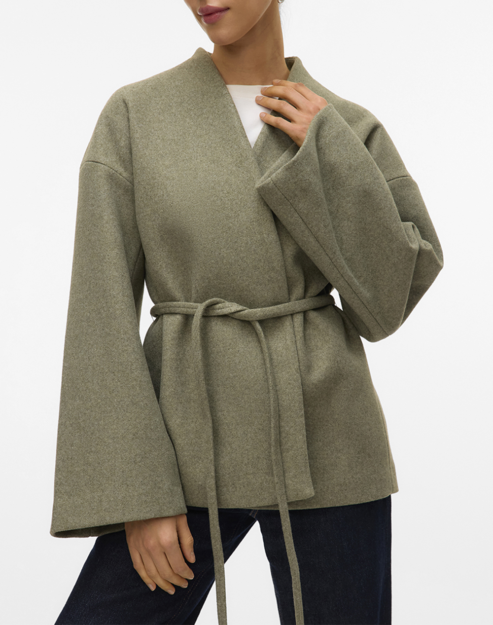 AWARE BY VERO MODA AWSIJINA LS V-NECK SHORT JACKET