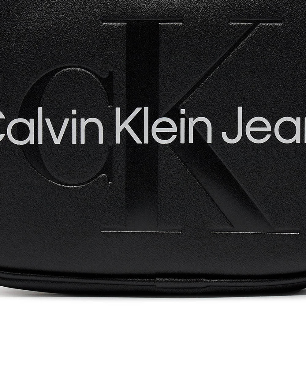 CALVIN KLEIN JEANS CAMERA BAG (Dimensiuni: 18 x 13 x 7cm.)