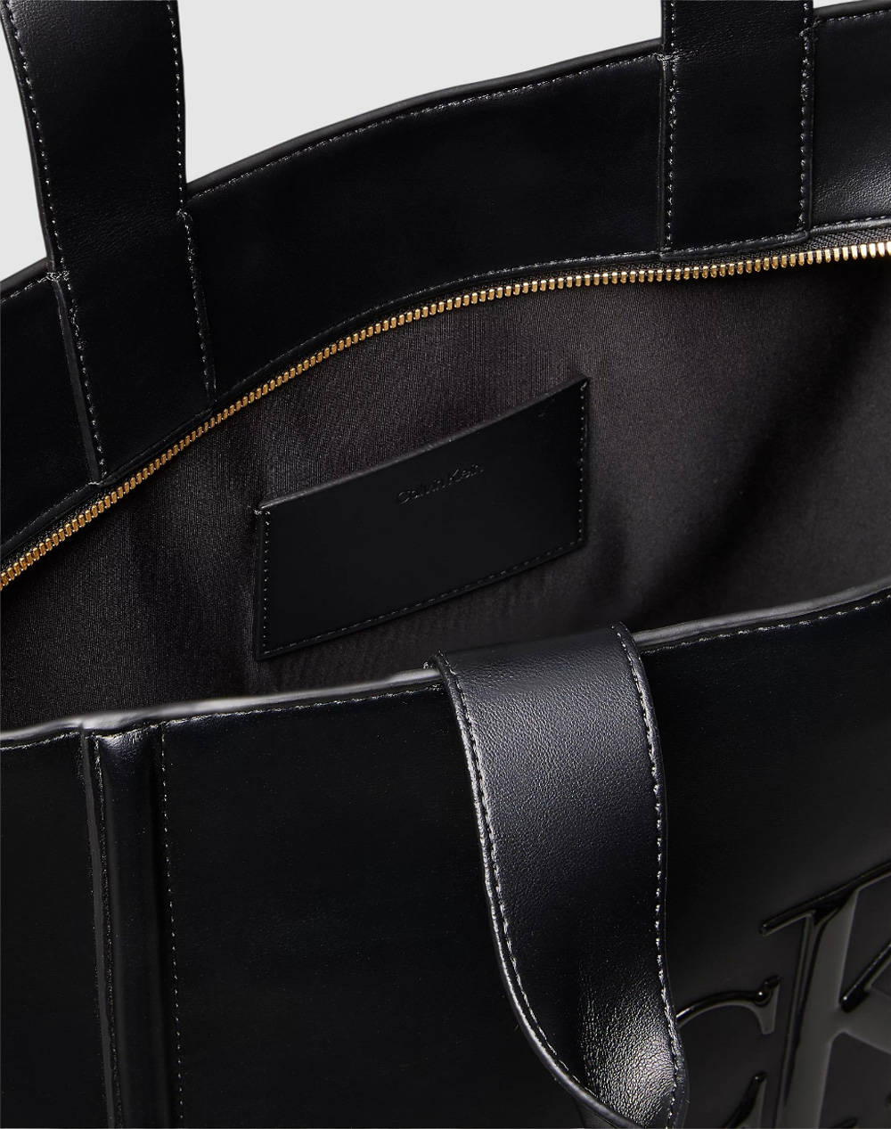 CALVIN KLEIN RAISED CK MEDIUM TOTE (Dimensiuni: 33 x 27.5 x 15cm.)