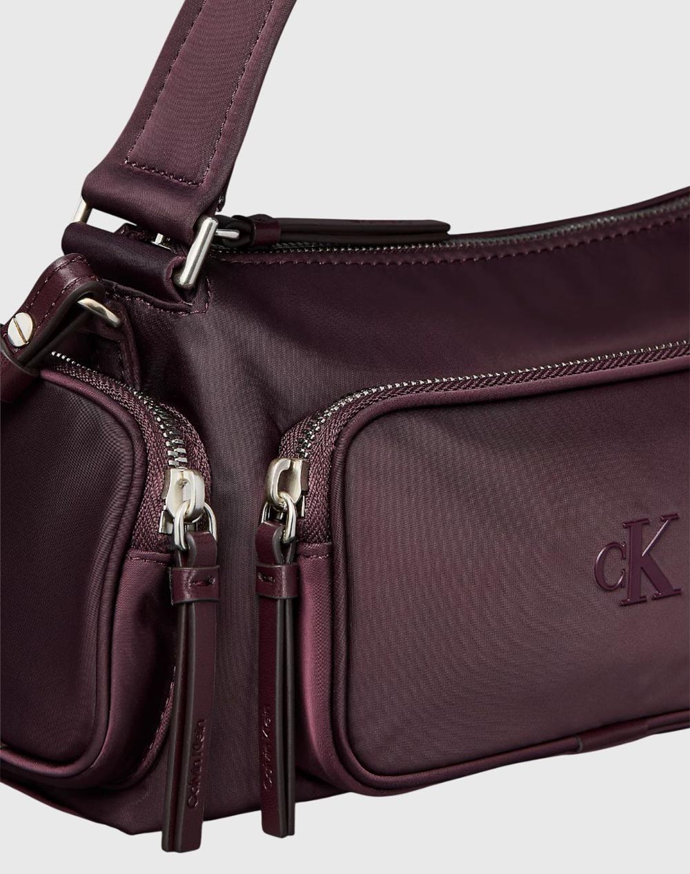 CALVIN KLEIN POCKET NYLON BAG W/ STRAP