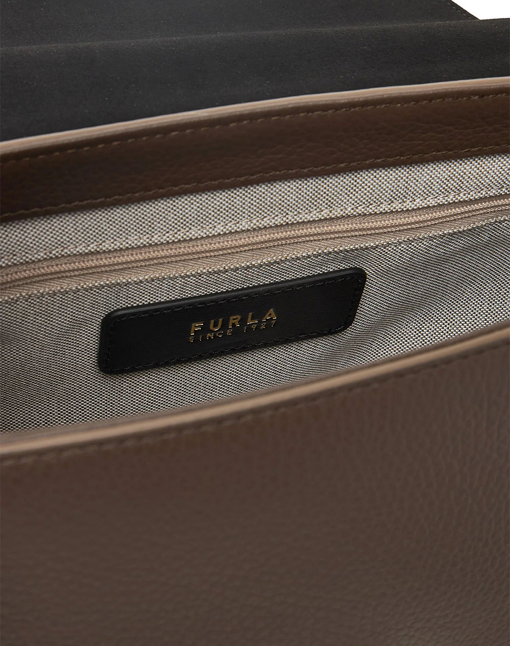 FURLA GEANTA (Dimensiuni: 23 x 19 x 7cm.)