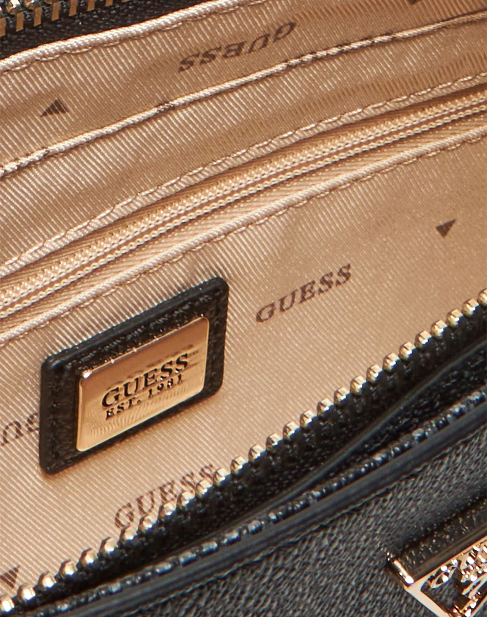 GUESS NOELLE II MINI TP ZP SHLDR BAG GEANTA DE DAMA (Dimensiuni: 22 x 13 x 4cm.)