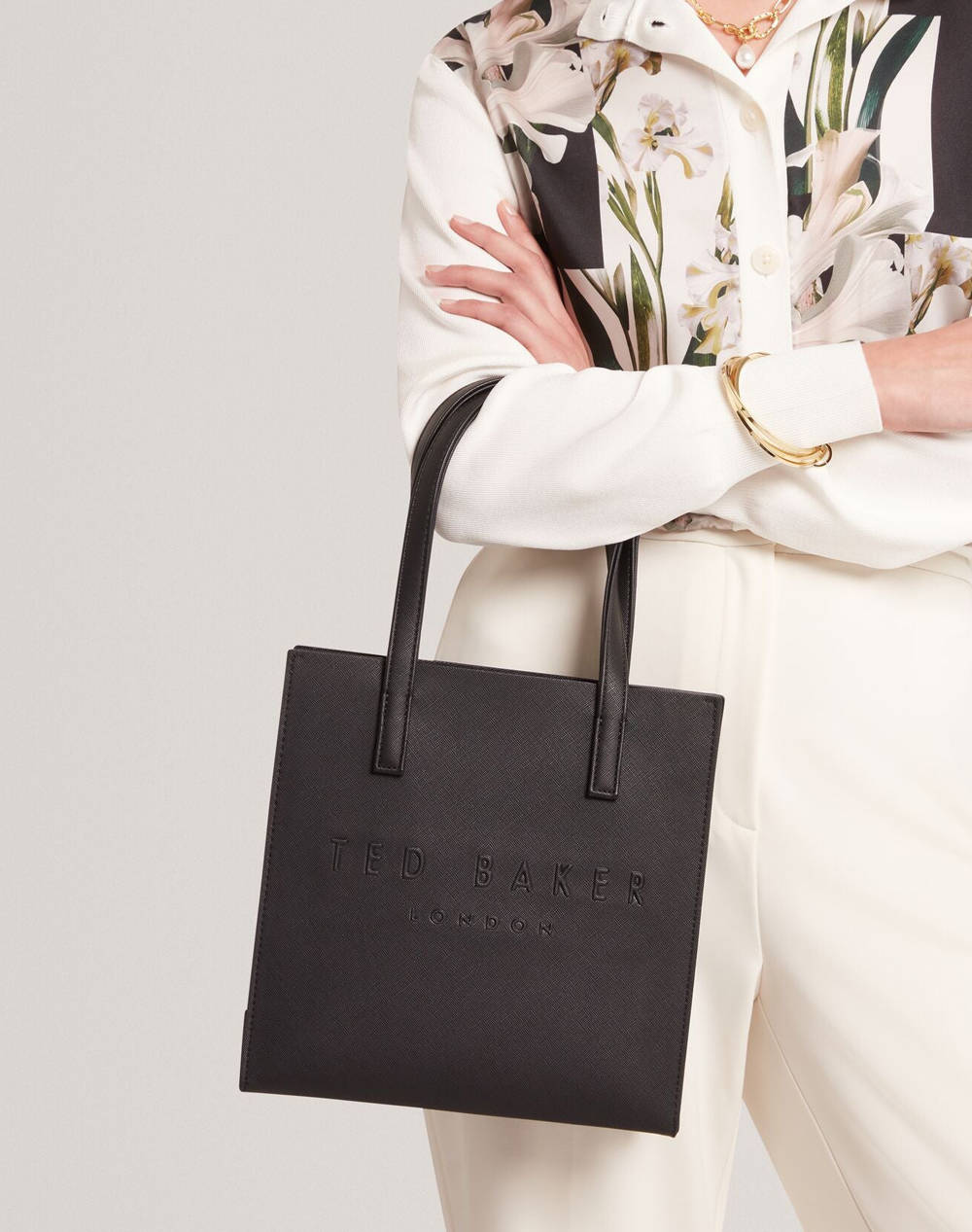 TED BAKER SEACON Crosshatch Small Icon Bag (Dimensiuni: 25 x 25 x 12cm.)