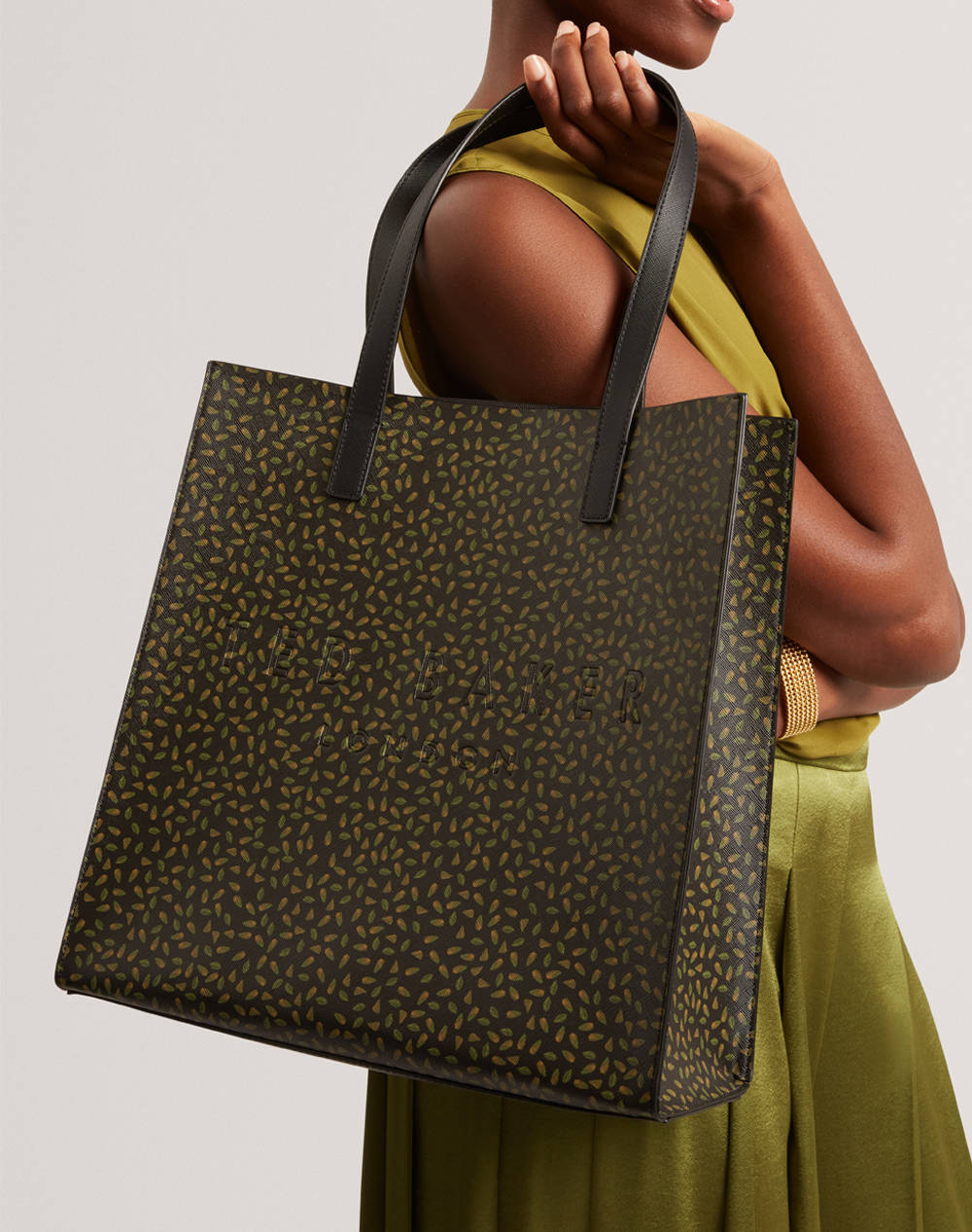 TED BAKER DARSHAY Ditsy Printed Large Icon Bag (Dimensiuni: 34 x 34 x 14cm.)