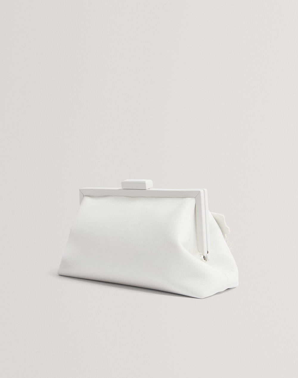TED BAKER FIORELL Flower 3D Applique Clutch Bag (Dimensiuni: 21 x 11.5 x 7.5cm.)