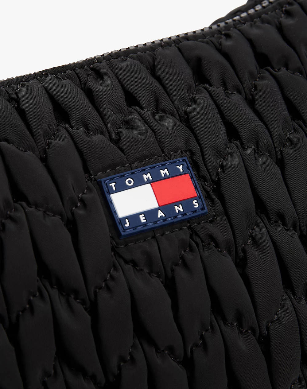 TOMMY JEANS TJW URBAN LARGE QUILTED X-BODY (Dimensiuni: 40 x 11.5 x 39cm.)
