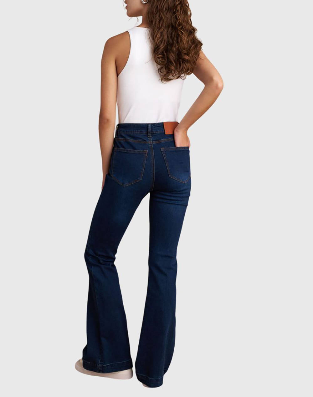 ATTRATTIVO PANTALONI