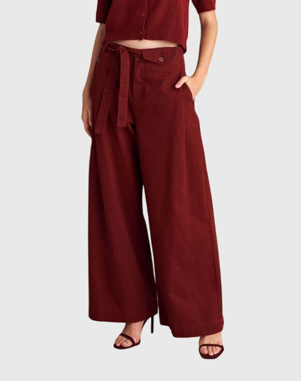 ATTRATTIVO PANTALONI
