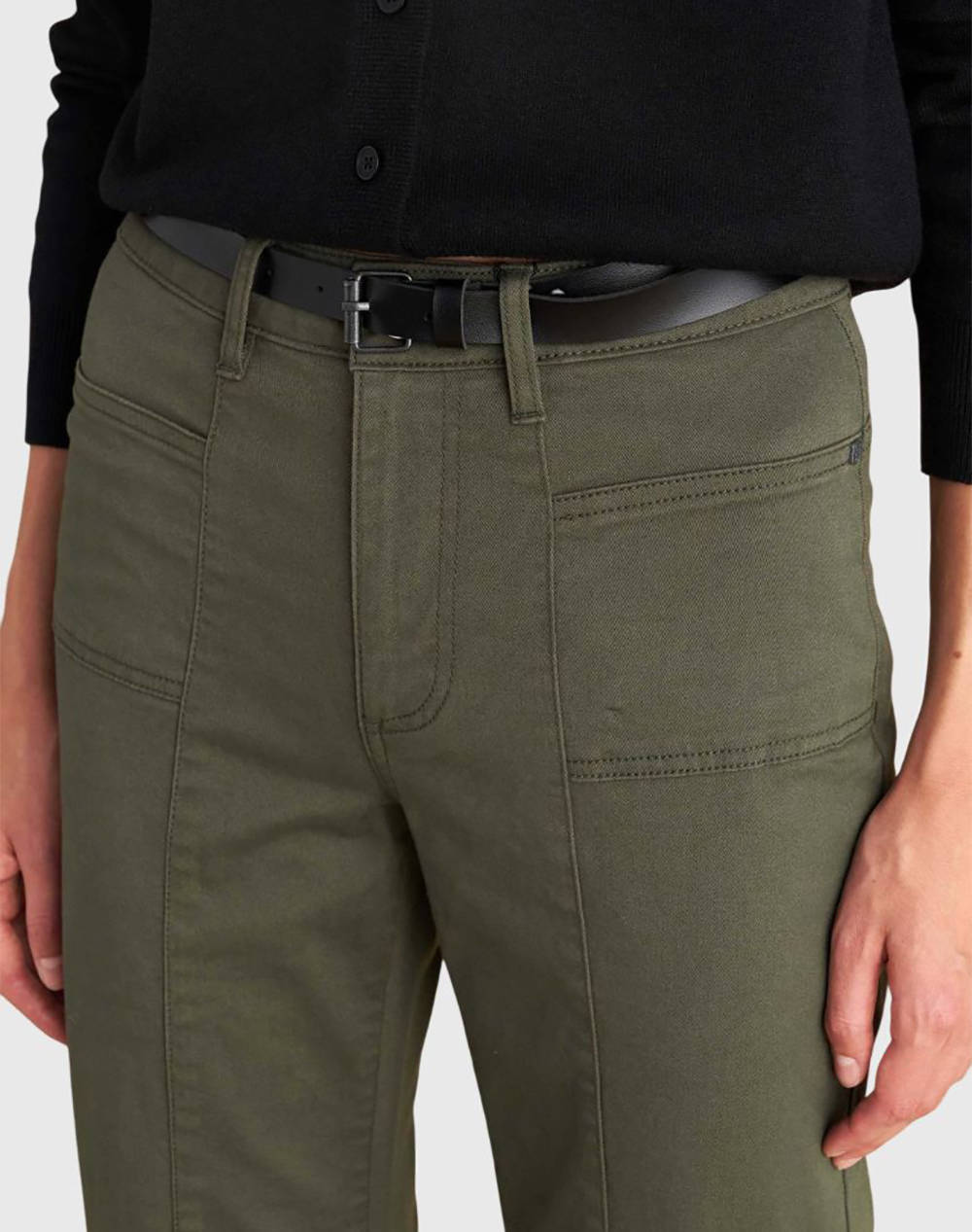 ATTRATTIVO PANTALONI&CUREA