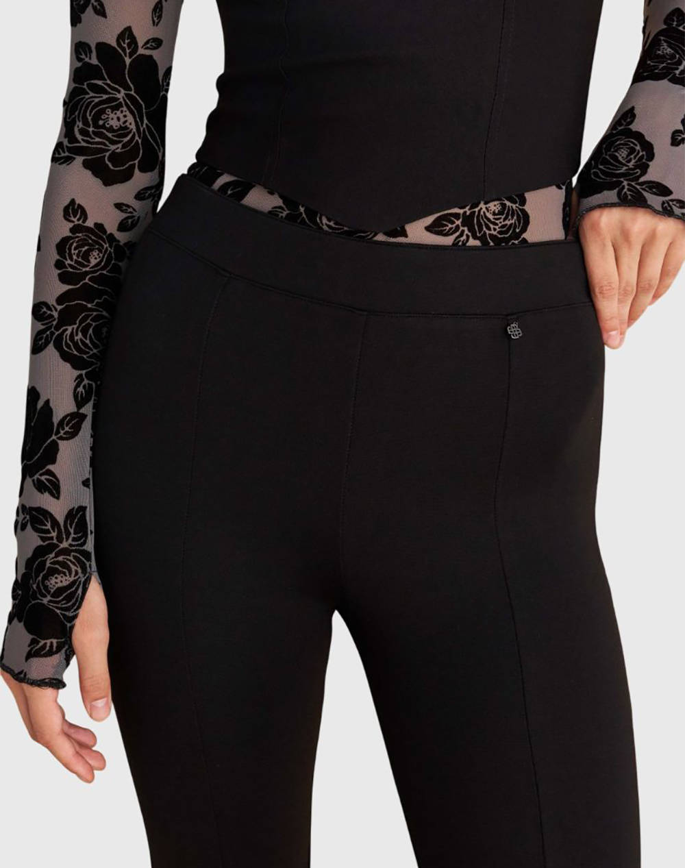 ATTRATTIVO PANTALONI