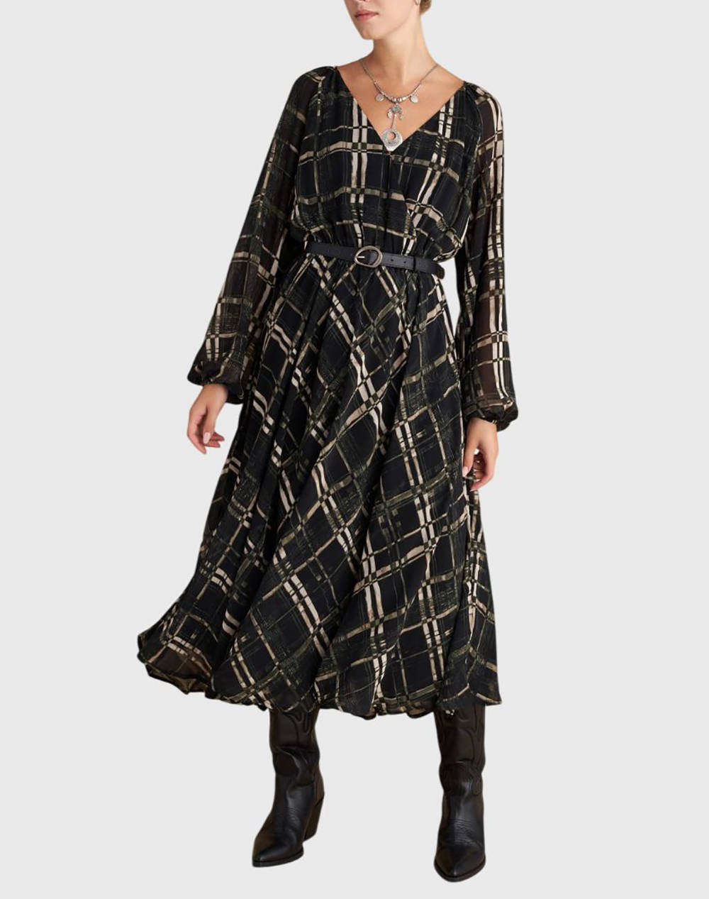 ATTRATTIVO ROCHIE&CUREA