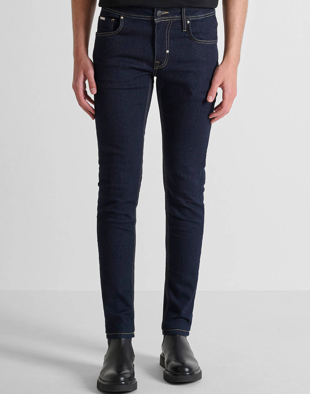 ANTONY MORATO MMDT00241FA7505111W01907 MIN OF 12 JEANS OZZY TAPERED FIT IN ICONIC BASIC BLUE DENIM PANTALONI DE BARBATI