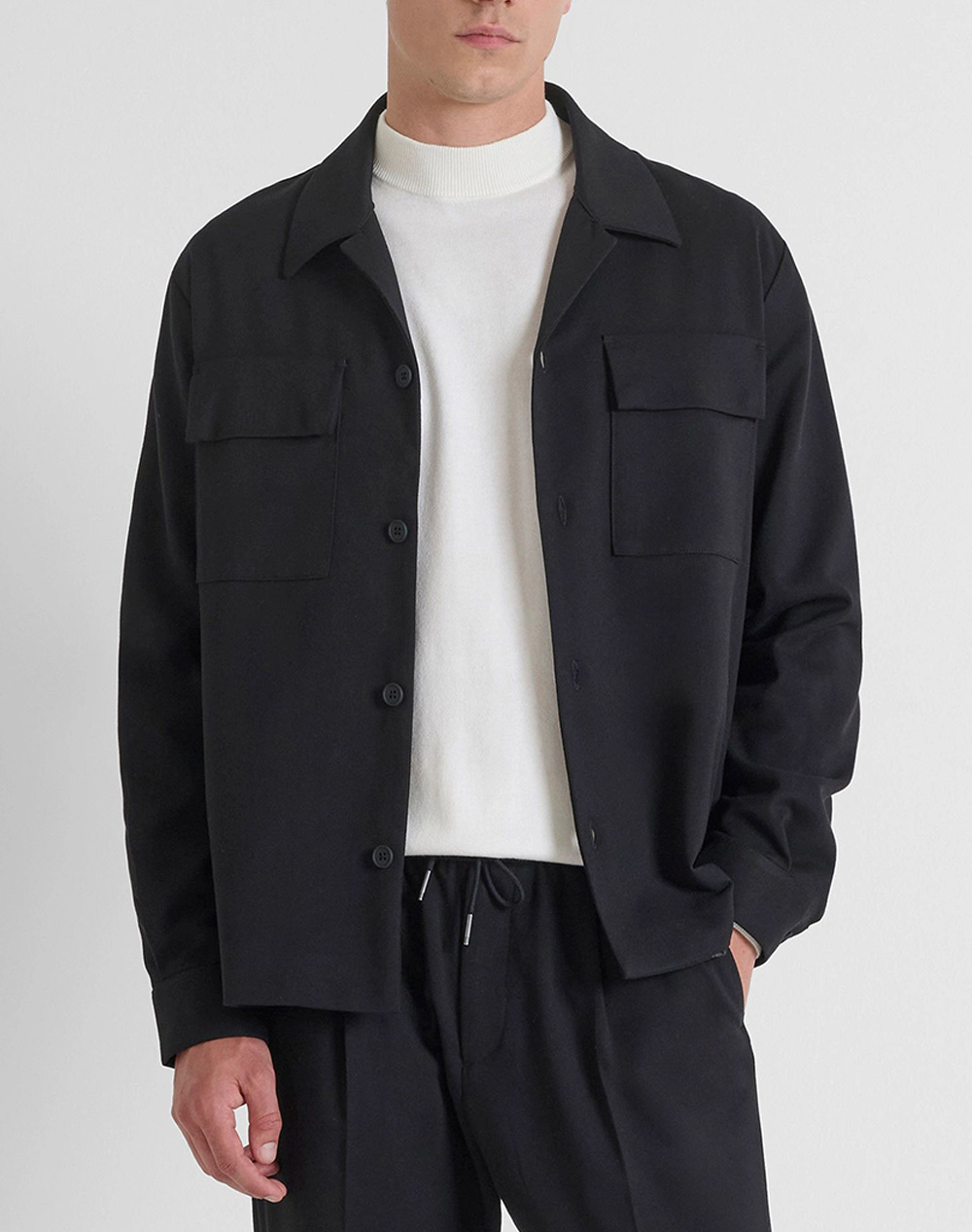 ANTONY MORATO MMSL00776FA600260 MIN OF 6 SHIRT REGULAR FIT IN STRETCH VISCOSE BLEND FABRIC TWILL CONSTRUCTION WITH LOGOED METAL BADGE BLUZA DE BARBATI