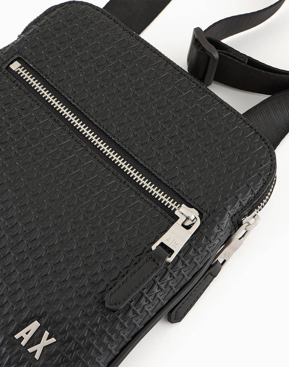 ARMANI EXCHANGE MESSENGER BAG (Dimensiuni: 21 x 3 x 13 cm.)