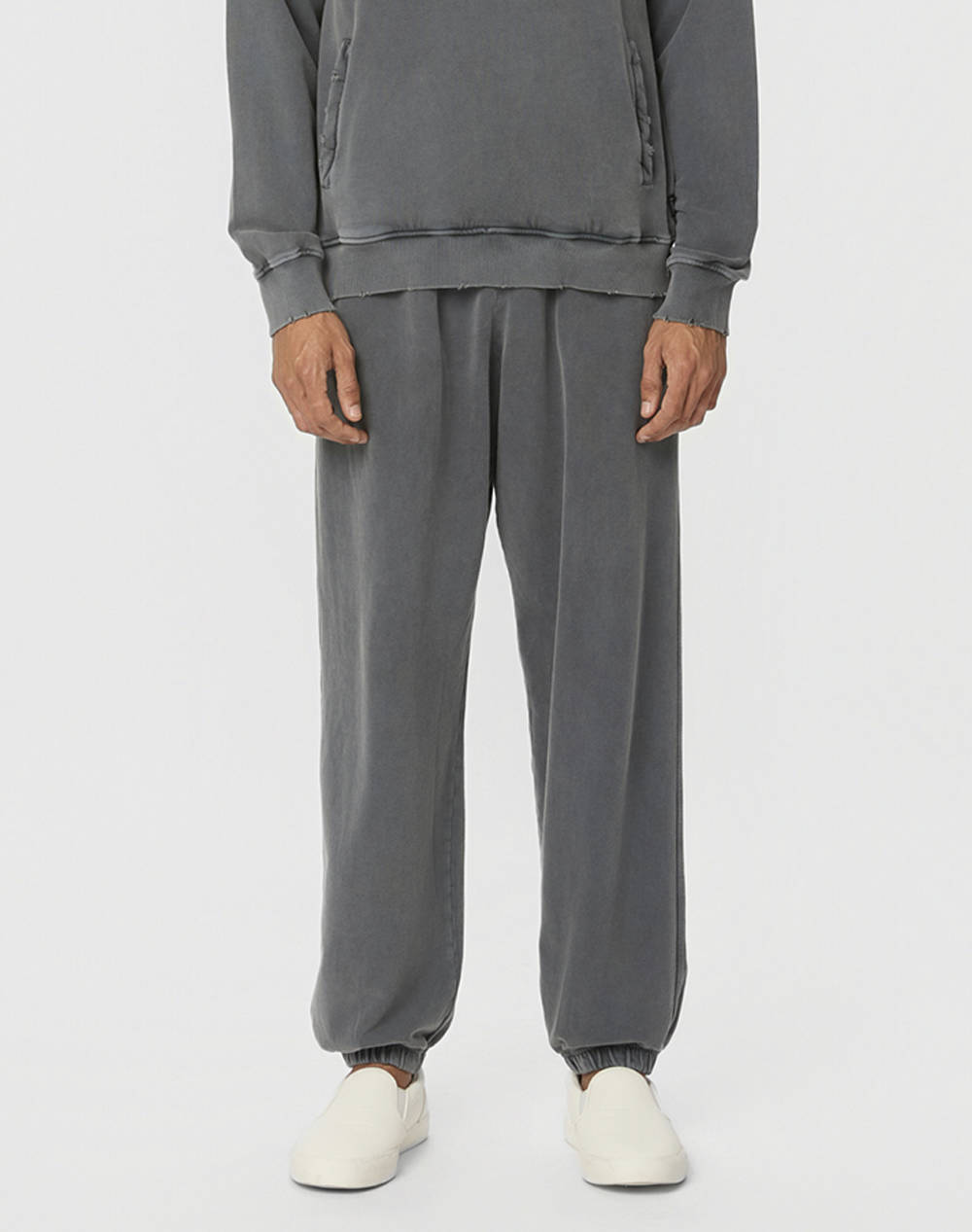 DIRTY LAUNDRY RELAXED CUFFED SWEATPANTS