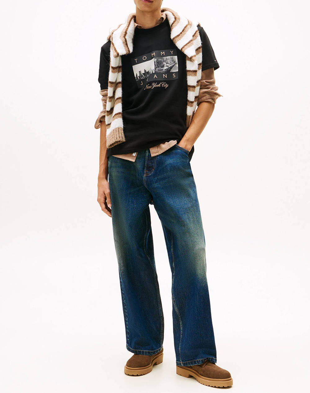 TOMMY JEANS TJM REG PHOTO FLAG SS TEE