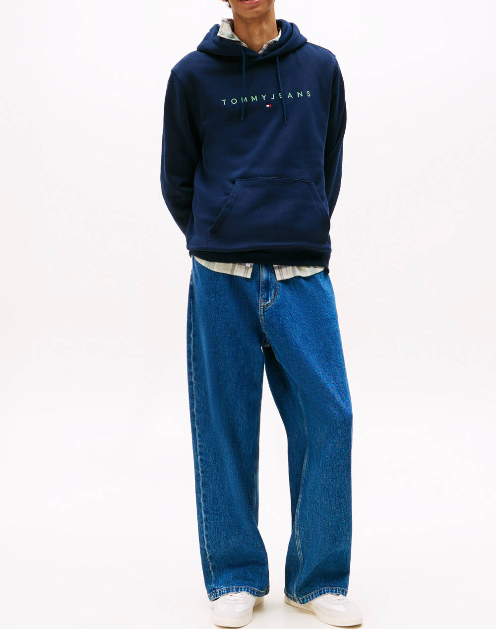 TOMMY JEANS TJM REG LINEAR LOGO HOODIE EXT