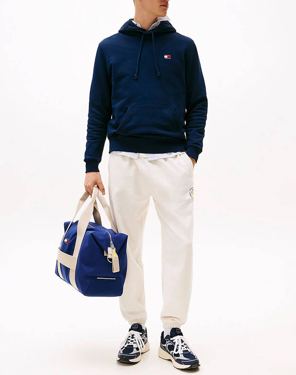 TOMMY JEANS TJM REG BADGE HOODIE EXT