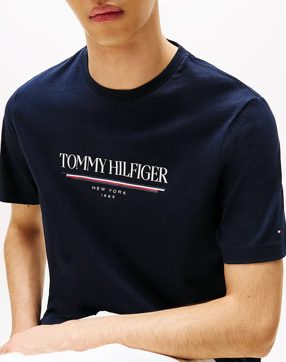 TOMMY HILFIGER BRAND LOVE HILFIGER TEE
