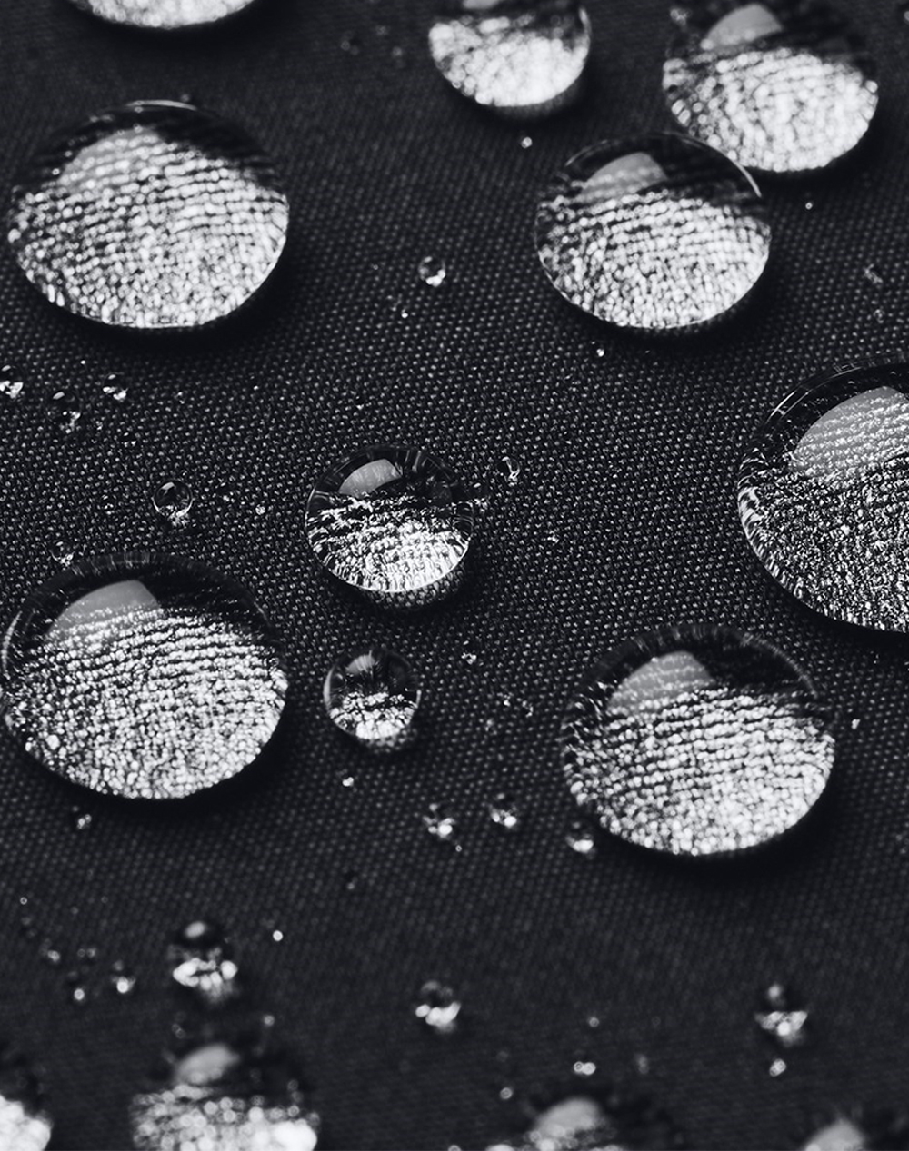 UNDER ARMOUR UA CGI Shield 2.0 Hooded