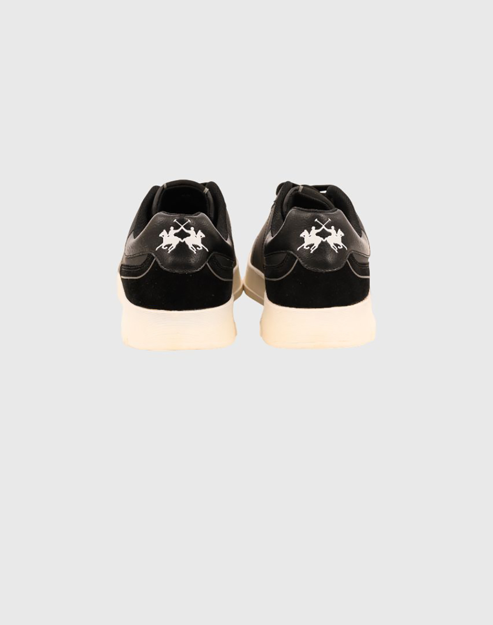 LA MARTINA INCALTAMINTE DE BARBATI