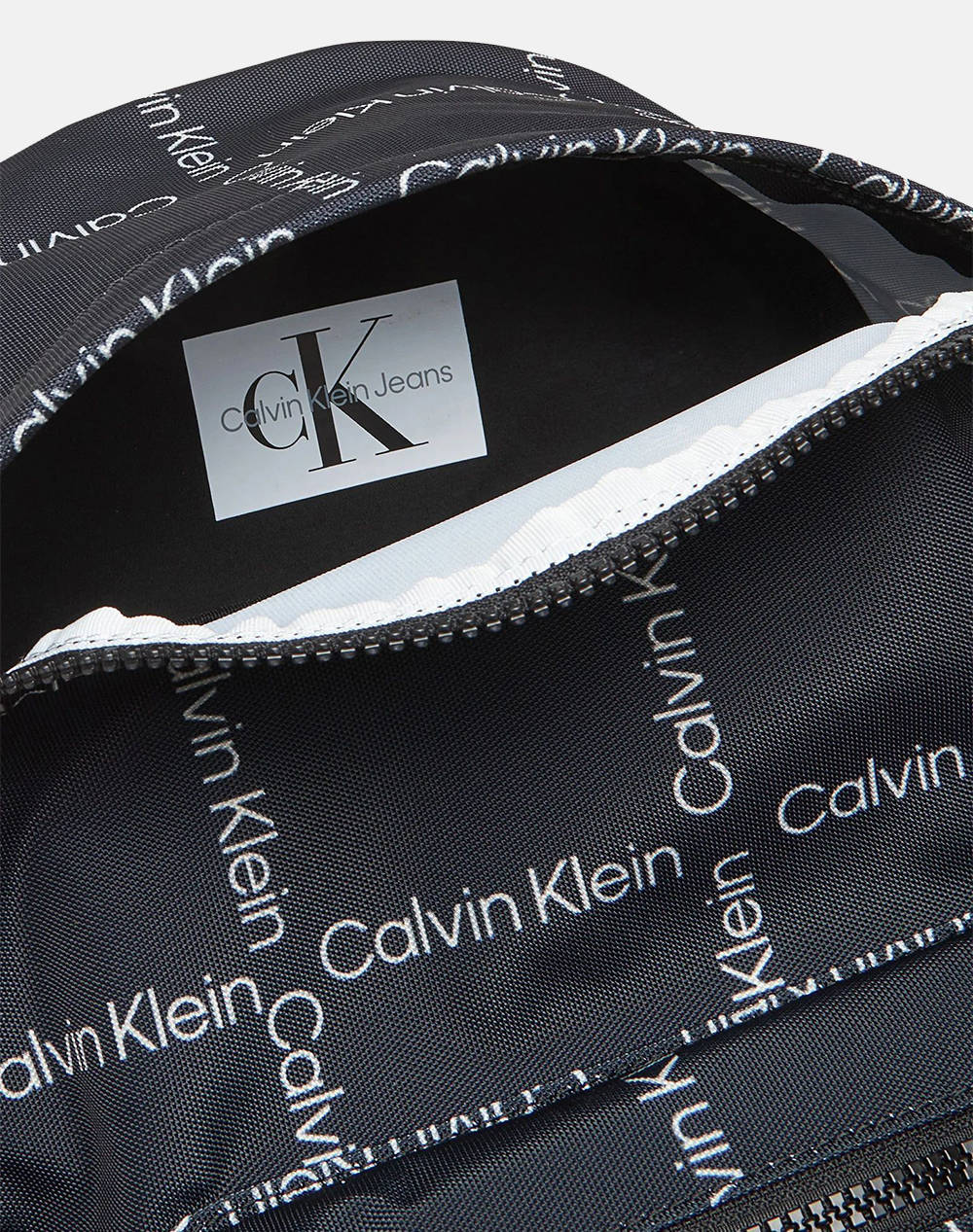 CALVIN KLEIN JEANS CITY GRID AOP BACKPACK (Dimensiuni: 29.5 x 40 x 15cm.)