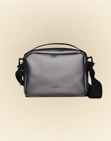 RAINS Box Bag W3 (Dimensiuni: 16 x 21 x 8.5 cm.)