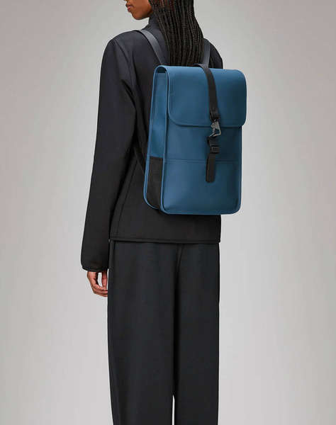 RAINS Backpack Mini W3 (Dimensiuni: 34 x 30.5 x 12 cm.)