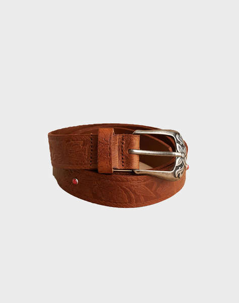 ATTRATTIVO CUREA PIELE