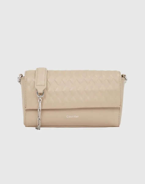 CALVIN KLEIN MINI QUILT CHAIN MINI CROSSBODY (Dimensiuni: 21 x 5,5 x 13cm.)