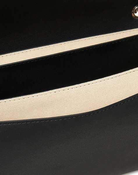 LOVE MOSCHINO GEANTA (Dimensiuni: 26 x 16 x 7cm.)