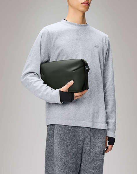 RAINS Hilo Wash Bag W3 (Dimensiuni: 18 x 12 x 26cm.)