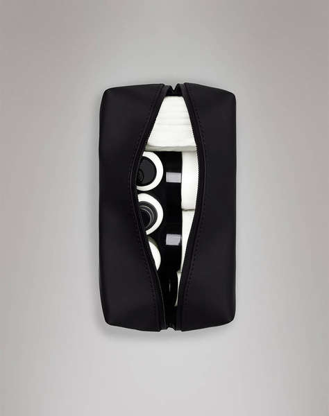 RAINS Wash Bag Small W3 (Dimensiuni: 13 x 11 x 21cm.)