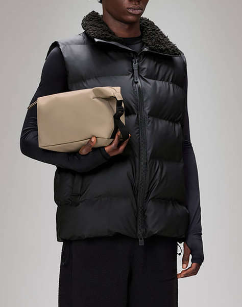 RAINS Hilo Wash Bag W3 (Dimensiuni: 18 x 12 x 26cm.)