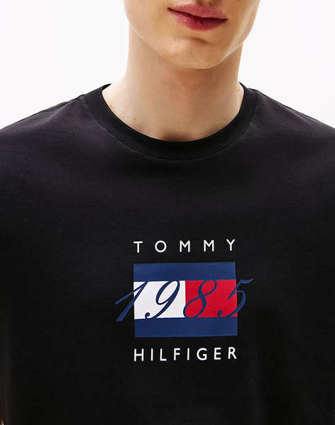 TOMMY HILFIGER LINEAR FLAG GRAPHIC TEE