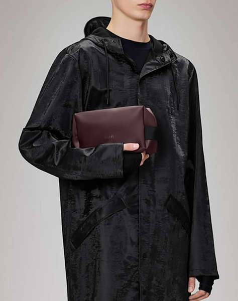RAINS Wash Bag Small W3 (Dimensiuni: 13 x 11 x 21cm.)