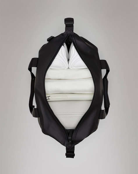 RAINS Hilo Weekend Bag Small W3 (Dimensiuni: 29 x 18 x 50cm.)